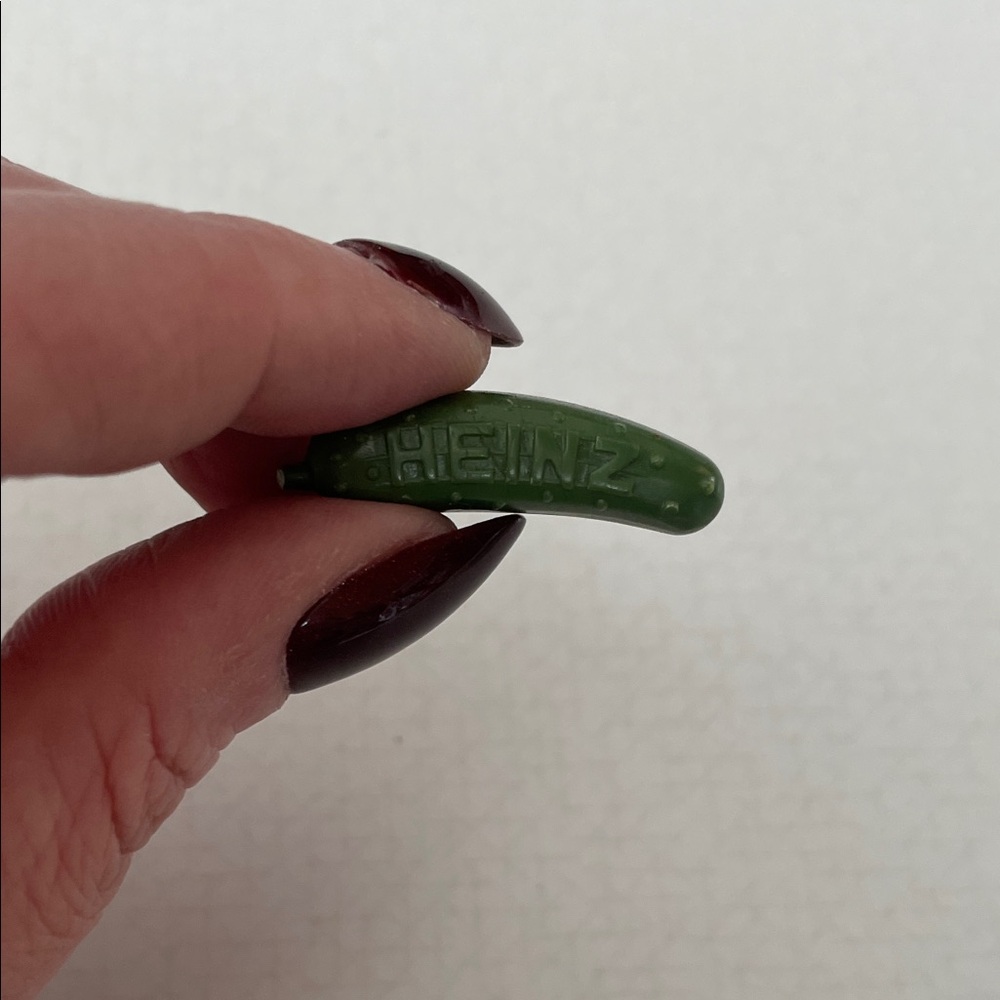 Vintage Heinz pickle brooch